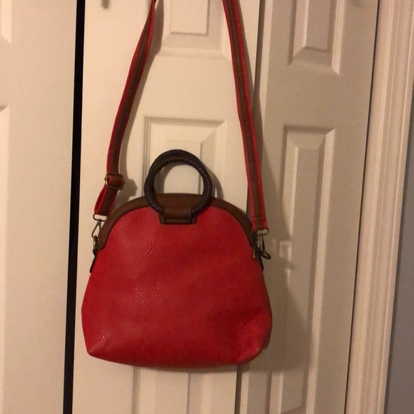 Red bag - Picture 5 of 8